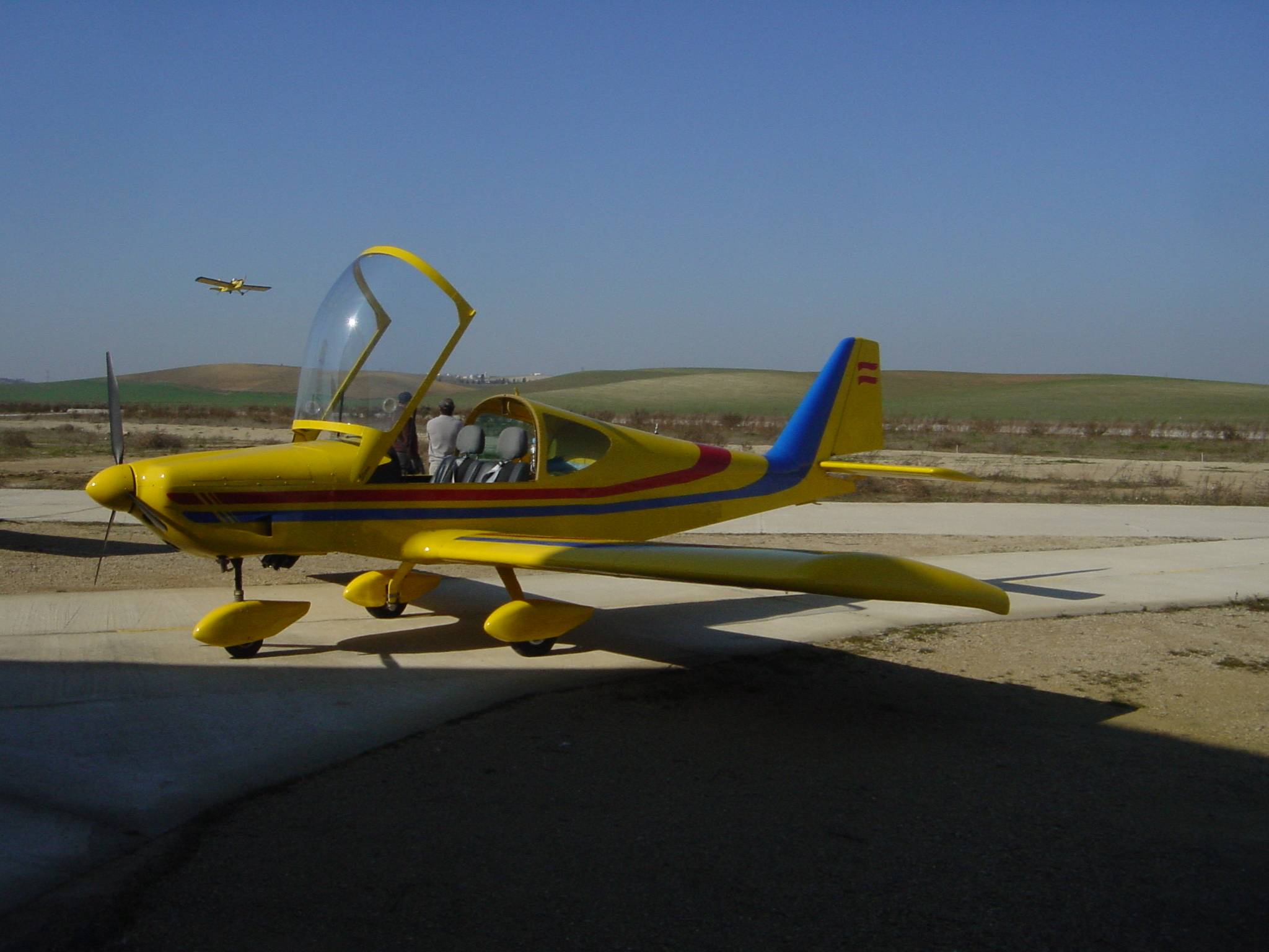 Eine Storm 300 von SG Aviation aus Lebrija, unserem Nachbarflugplatz, 10 km entfernt.